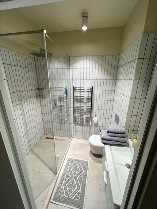 2 Bedroom On Ismail Corner Stefan Cel Mare, New Apartment, Chisinau Center! מראה חיצוני תמונה